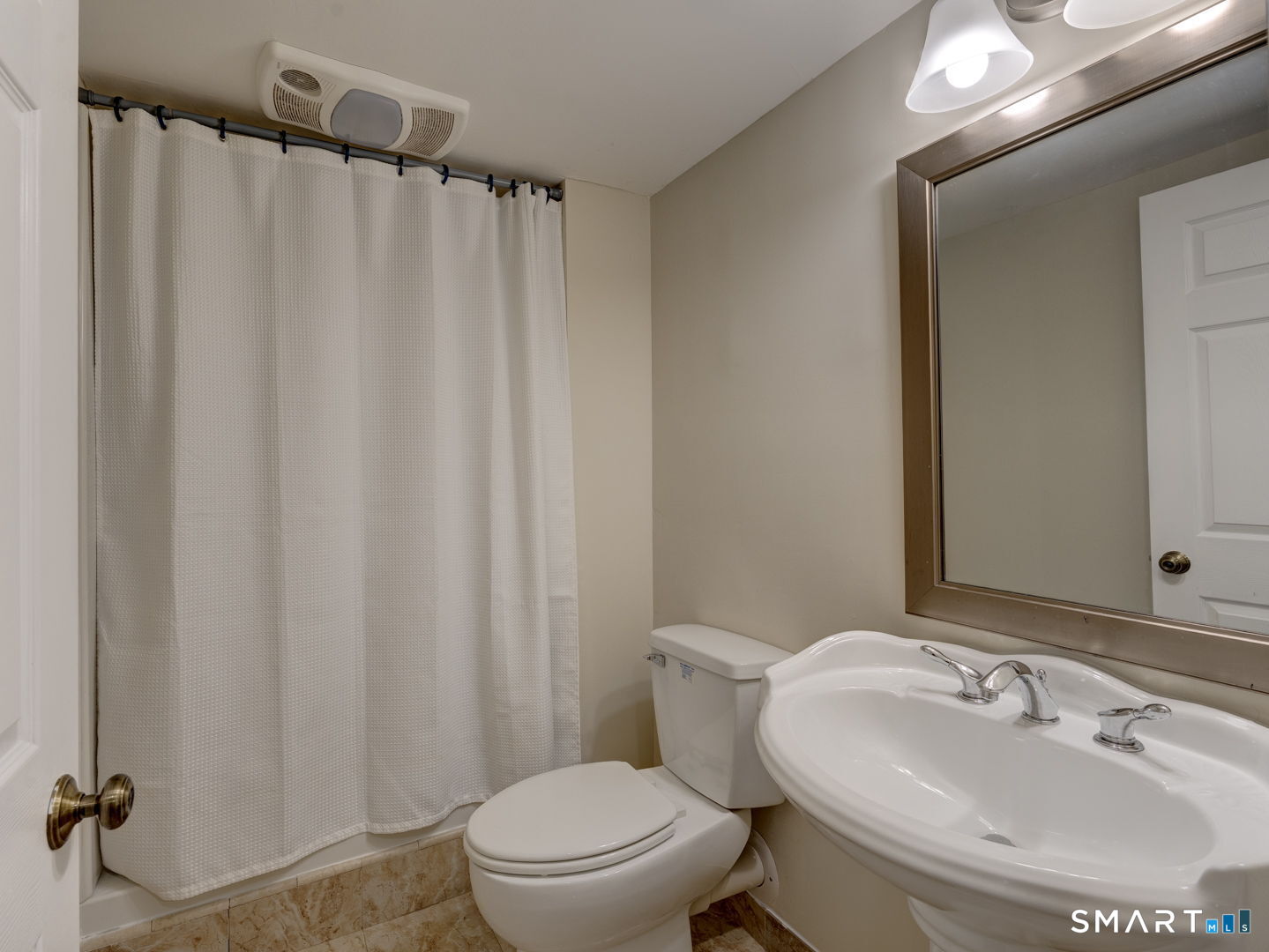 49 Whitehall Drive East Hartford CT 06118