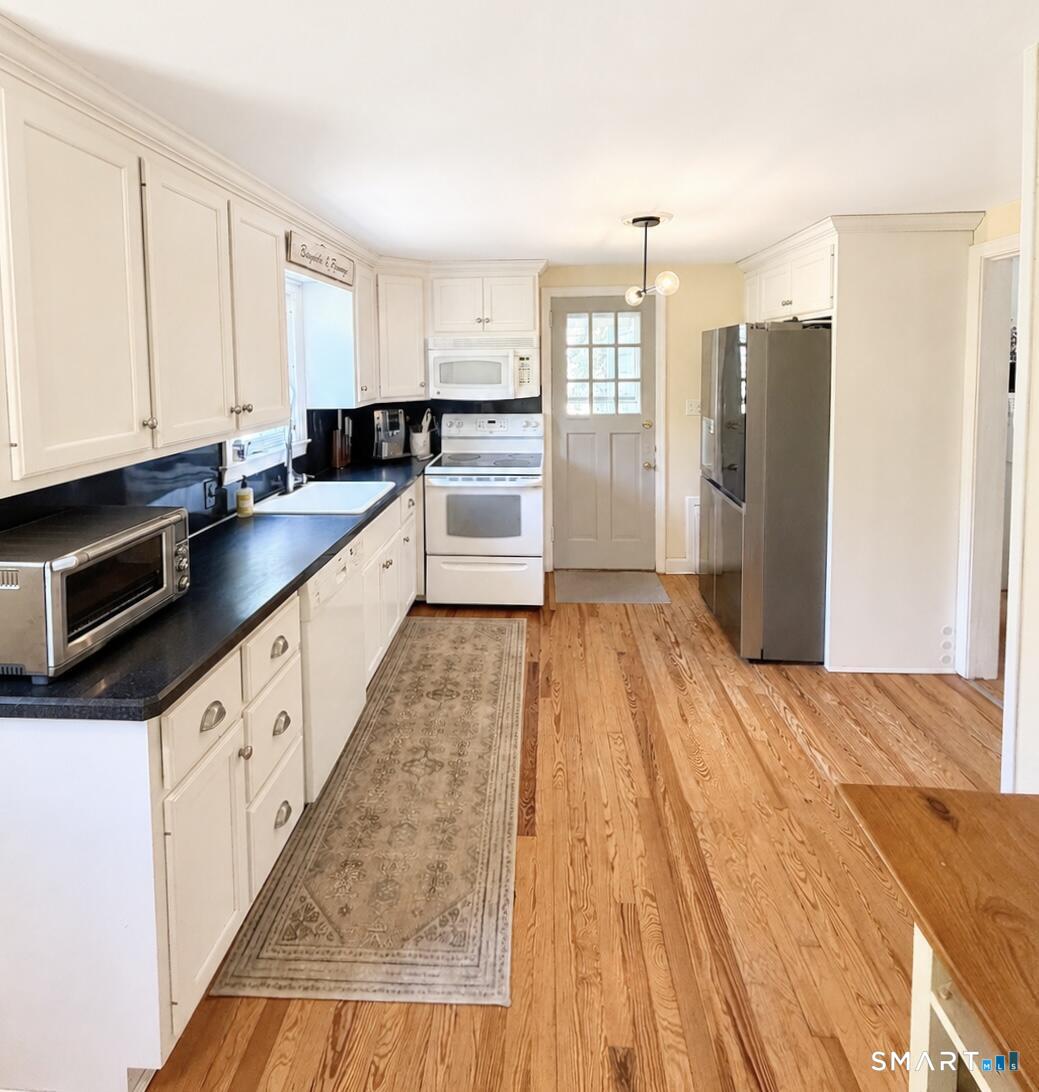 111 Beverly Road Wethersfield CT 06109