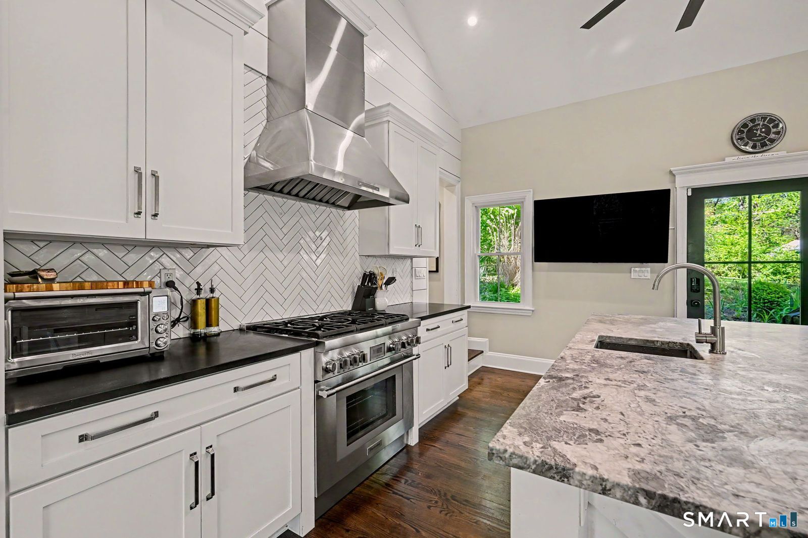 49 Newtown Avenue Norwalk CT 06851
