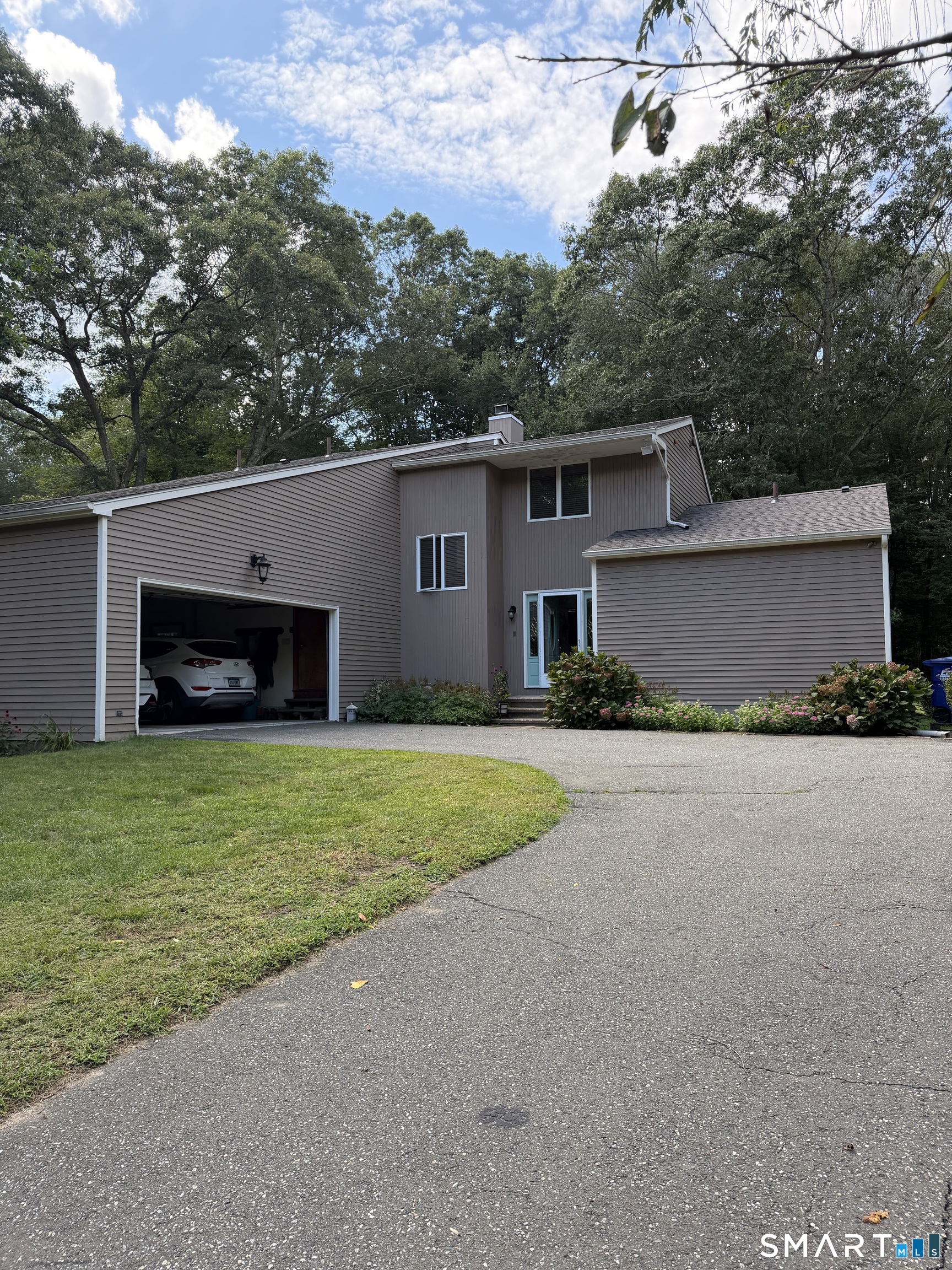 4 Briarwood Court Ledyard CT 06335