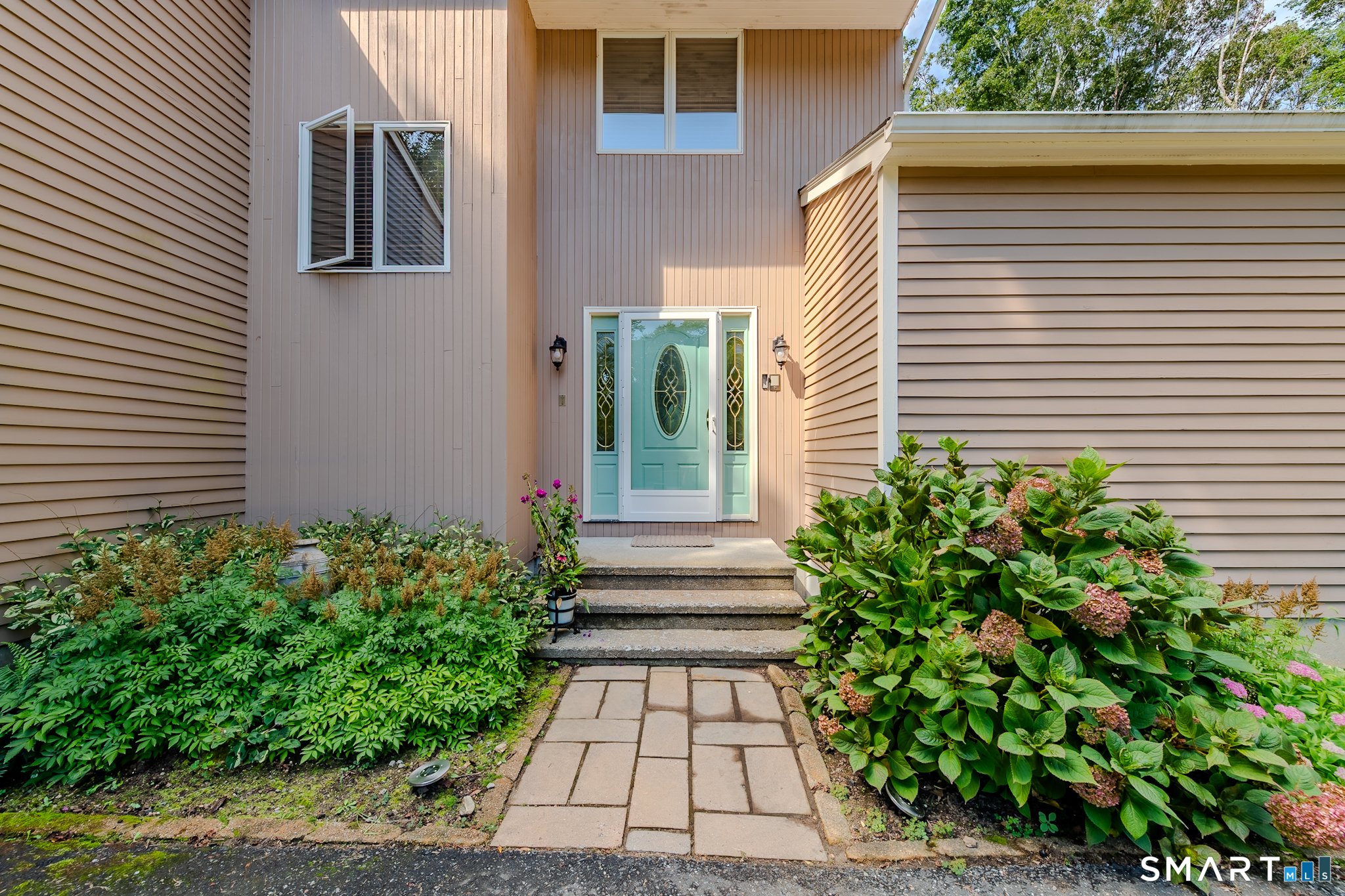4 Briarwood Court Ledyard CT 06335