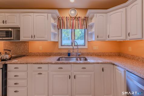 4 Briarwood Court Ledyard CT 06335