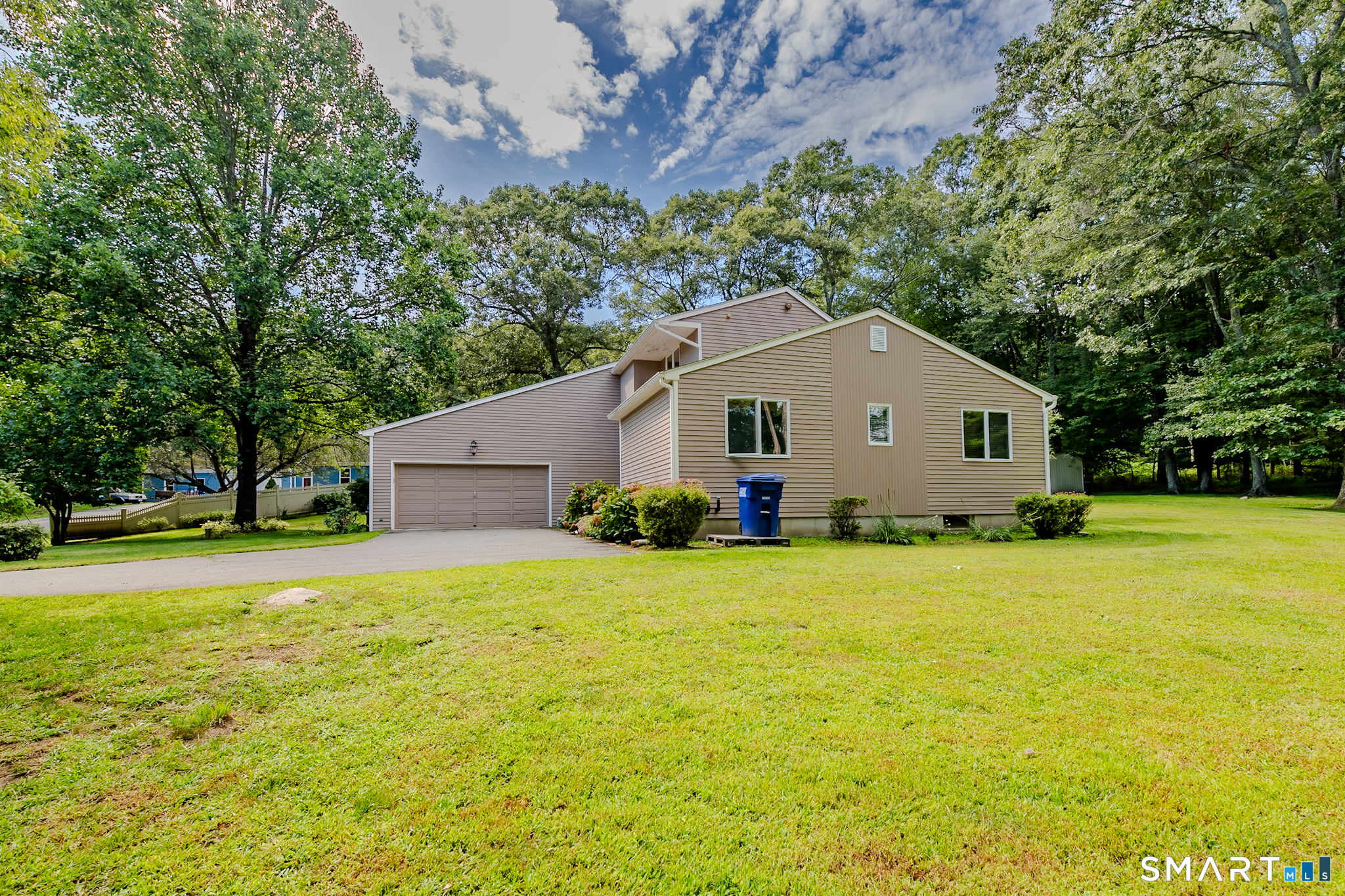 4 Briarwood Court Ledyard CT 06335