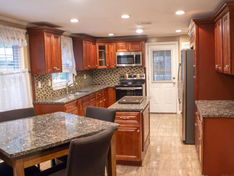 76 Syracuse Drive East Hartford CT 06108