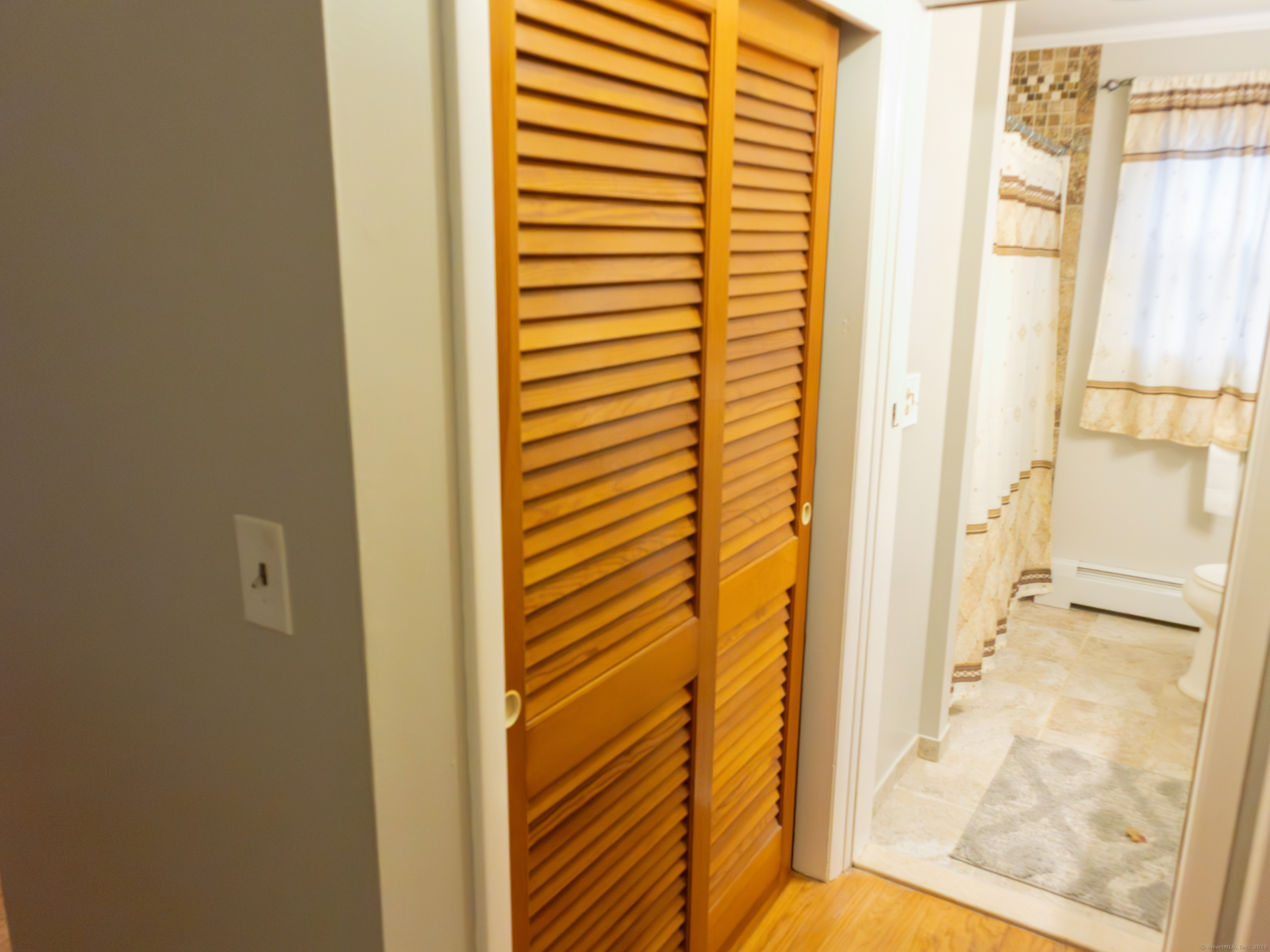 76 Syracuse Drive East Hartford CT 06108