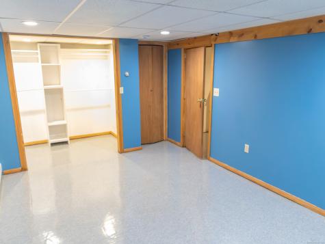 76 Syracuse Drive East Hartford CT 06108