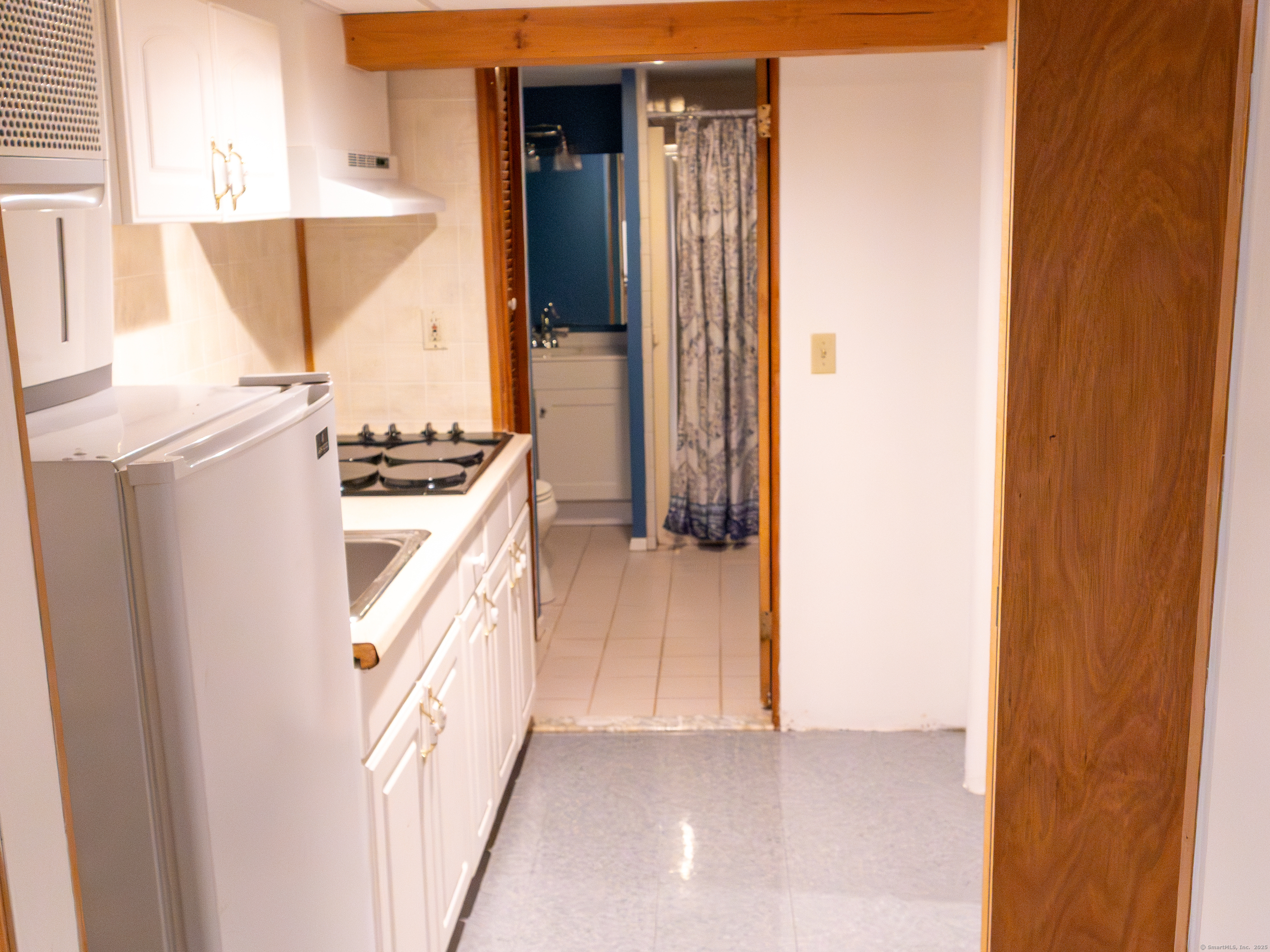 76 Syracuse Drive East Hartford CT 06108