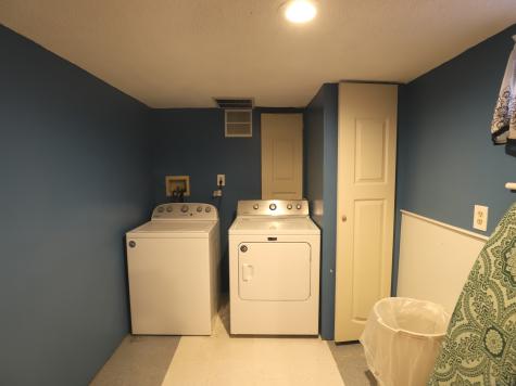 76 Syracuse Drive East Hartford CT 06108