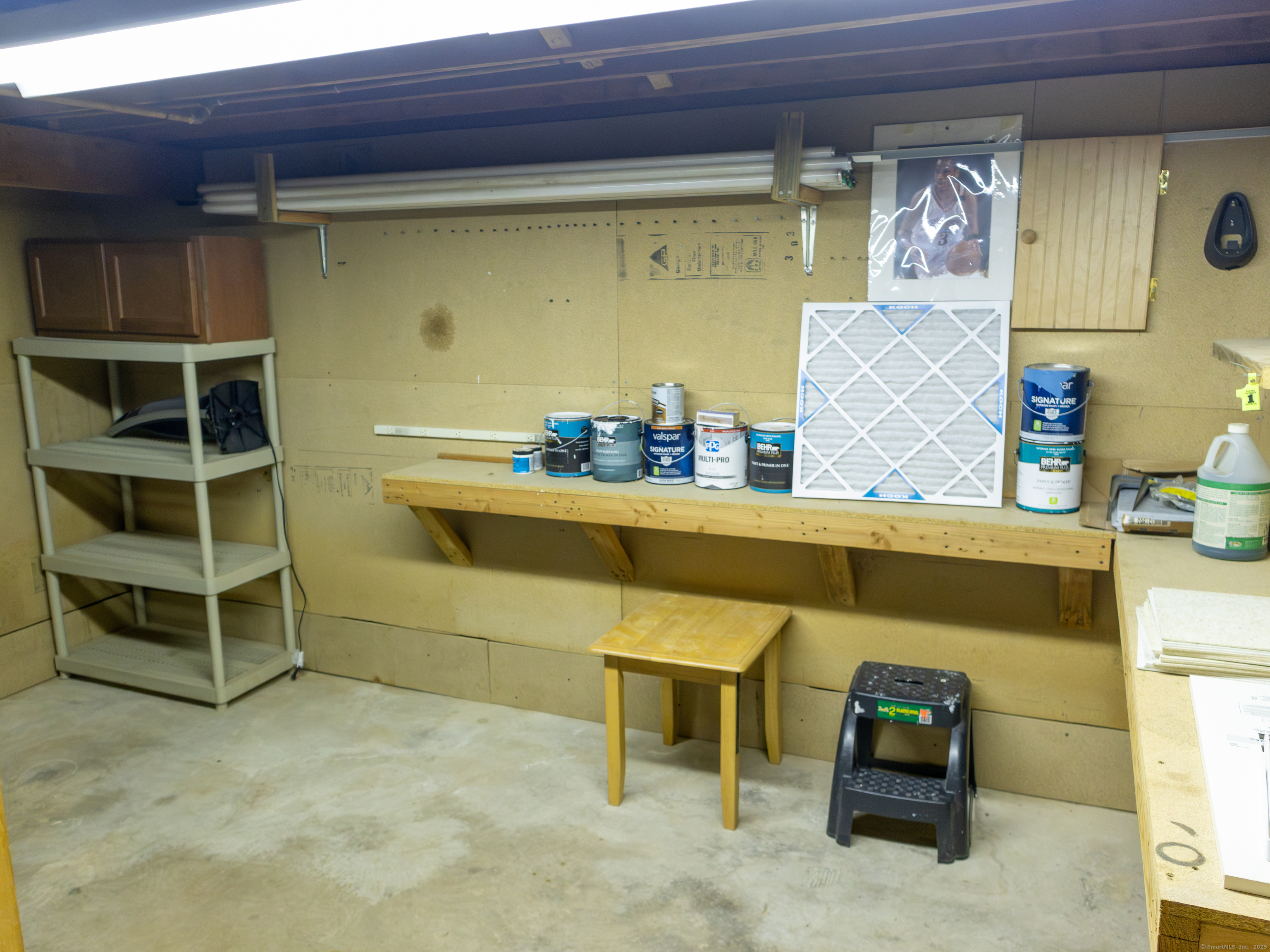 76 Syracuse Drive East Hartford CT 06108