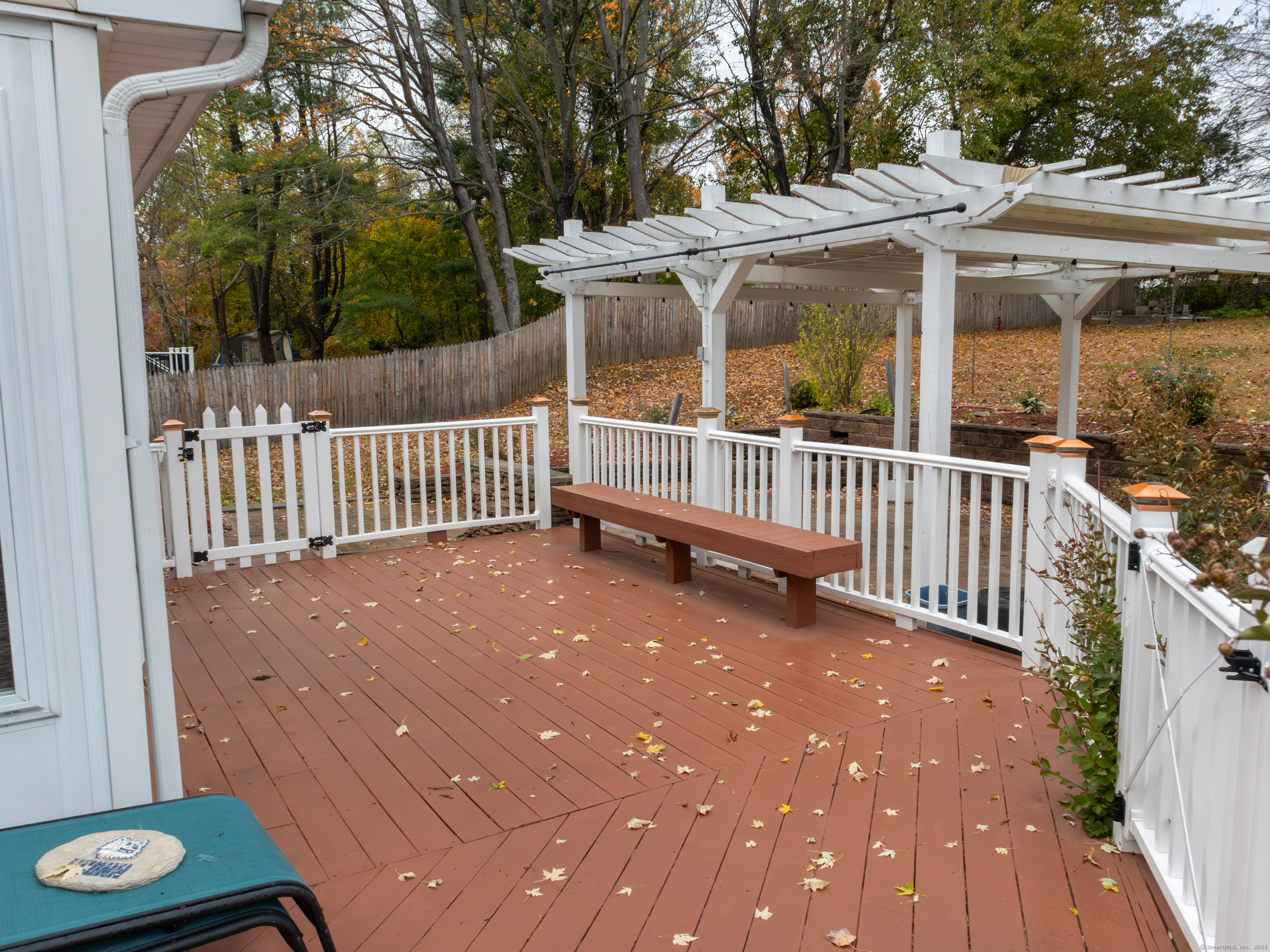 76 Syracuse Drive East Hartford CT 06108