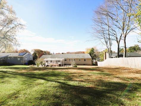 76 Syracuse Drive East Hartford CT 06108