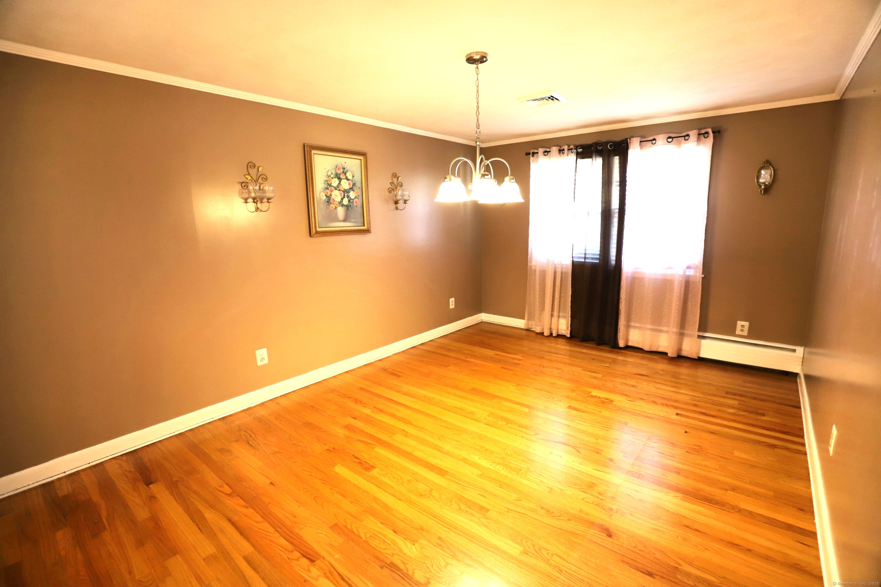 76 Syracuse Drive East Hartford CT 06108