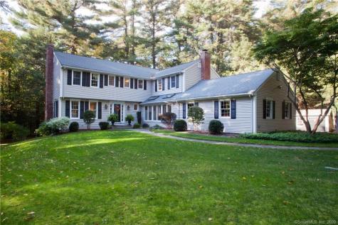 3 The Mews Simsbury CT 06070