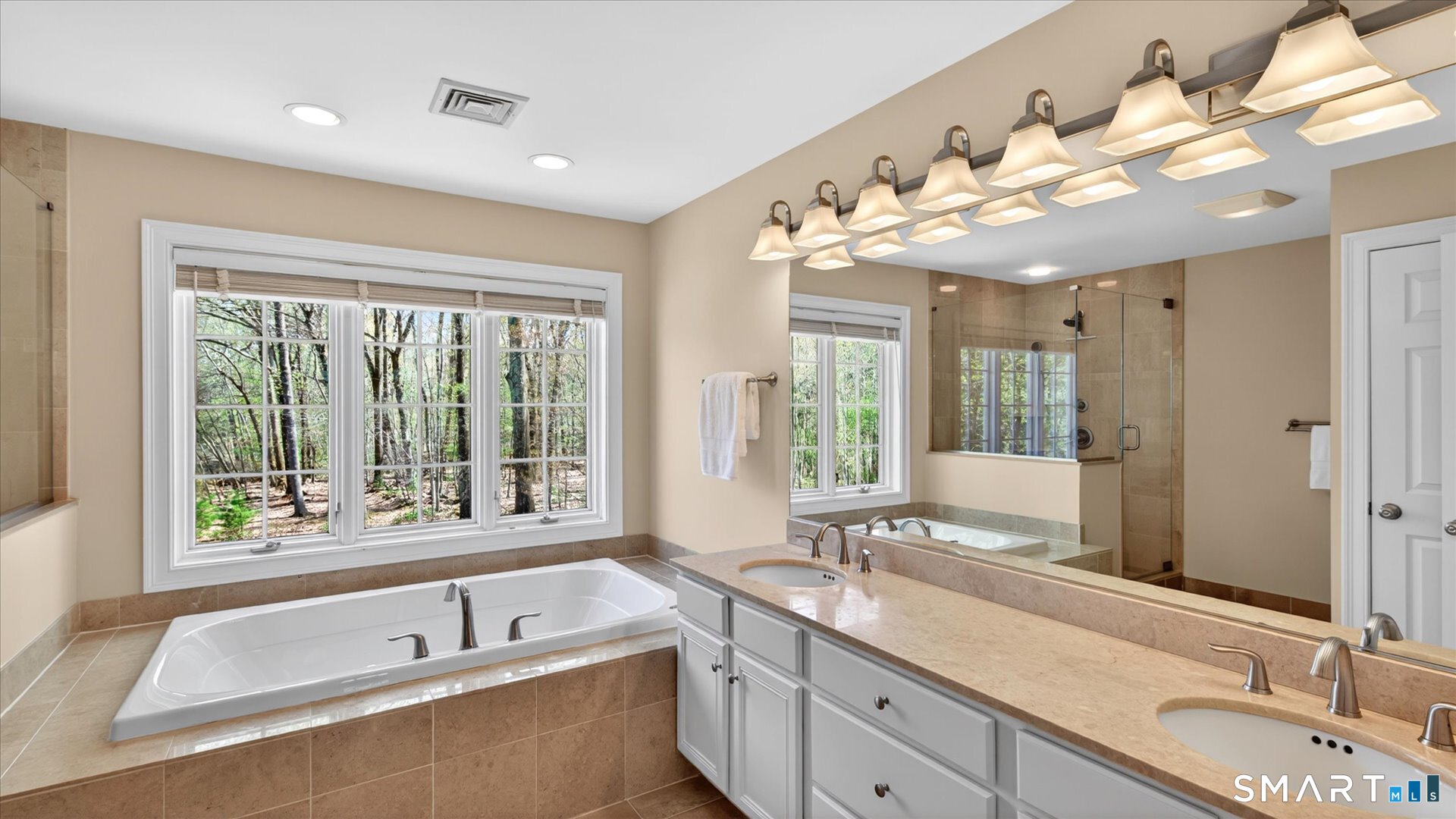 5 School House Lane Simsbury CT 06070