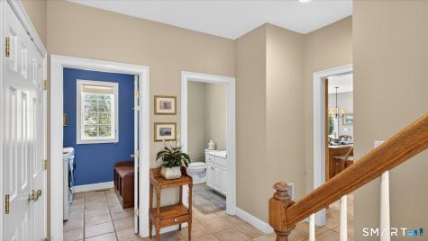 5 School House Lane Simsbury CT 06070
