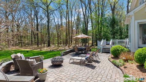 5 School House Lane Simsbury CT 06070