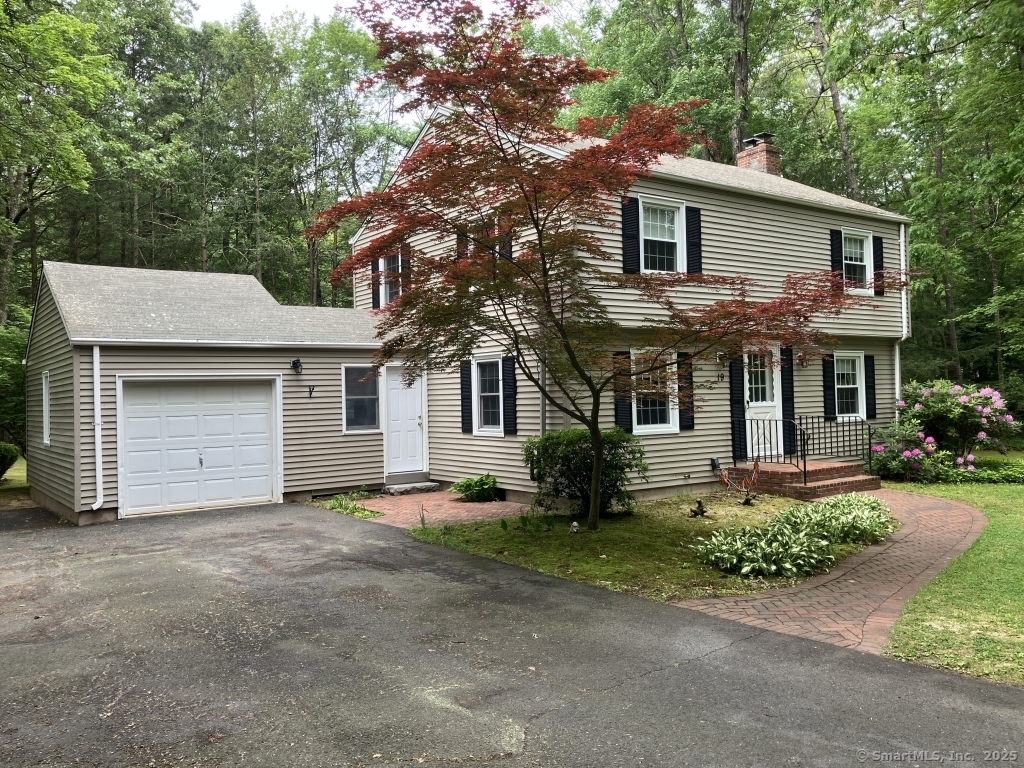 19 Crescent Way Simsbury CT 06070