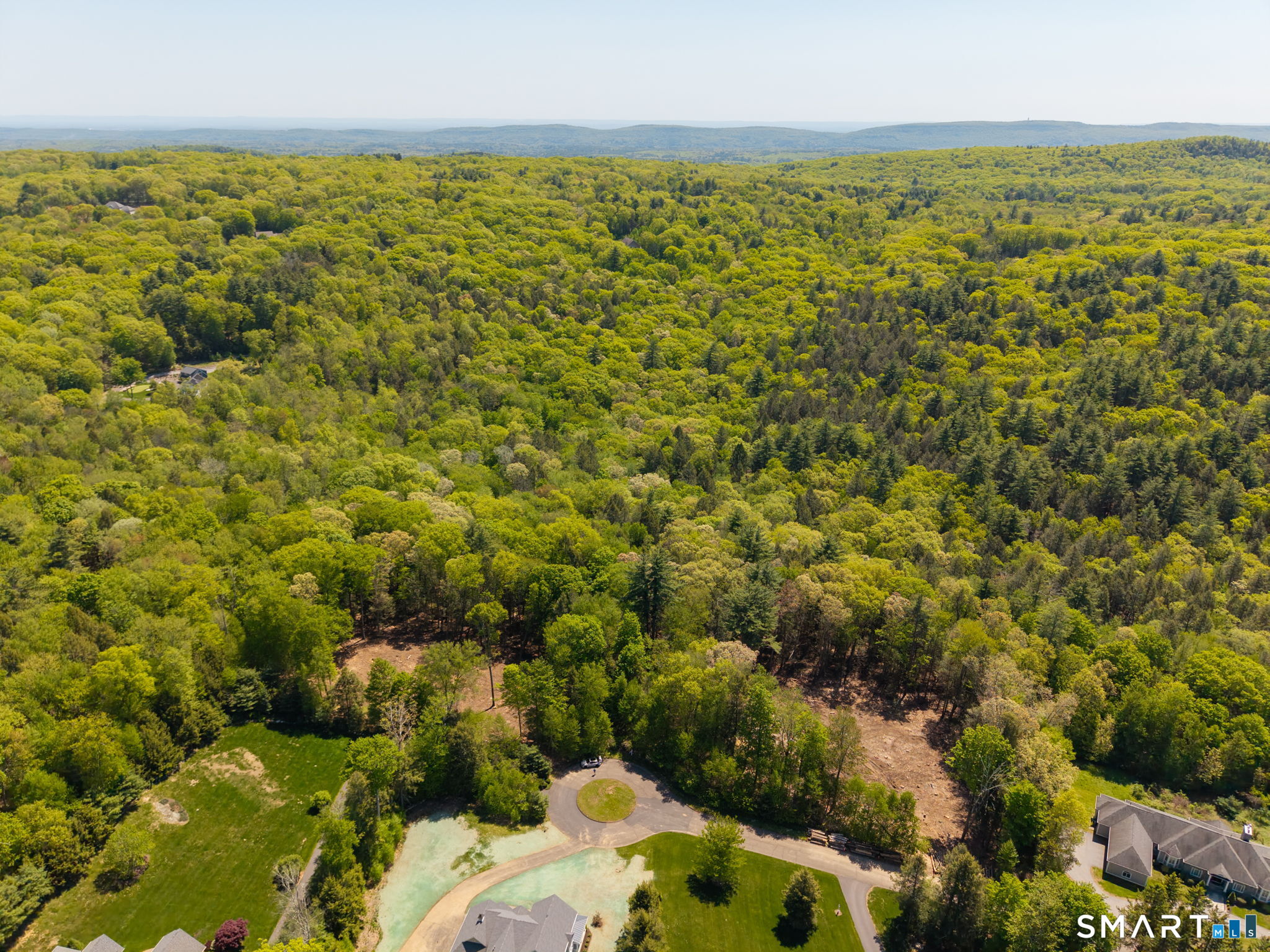 16 Bel Aire Lane Canton CT 06019