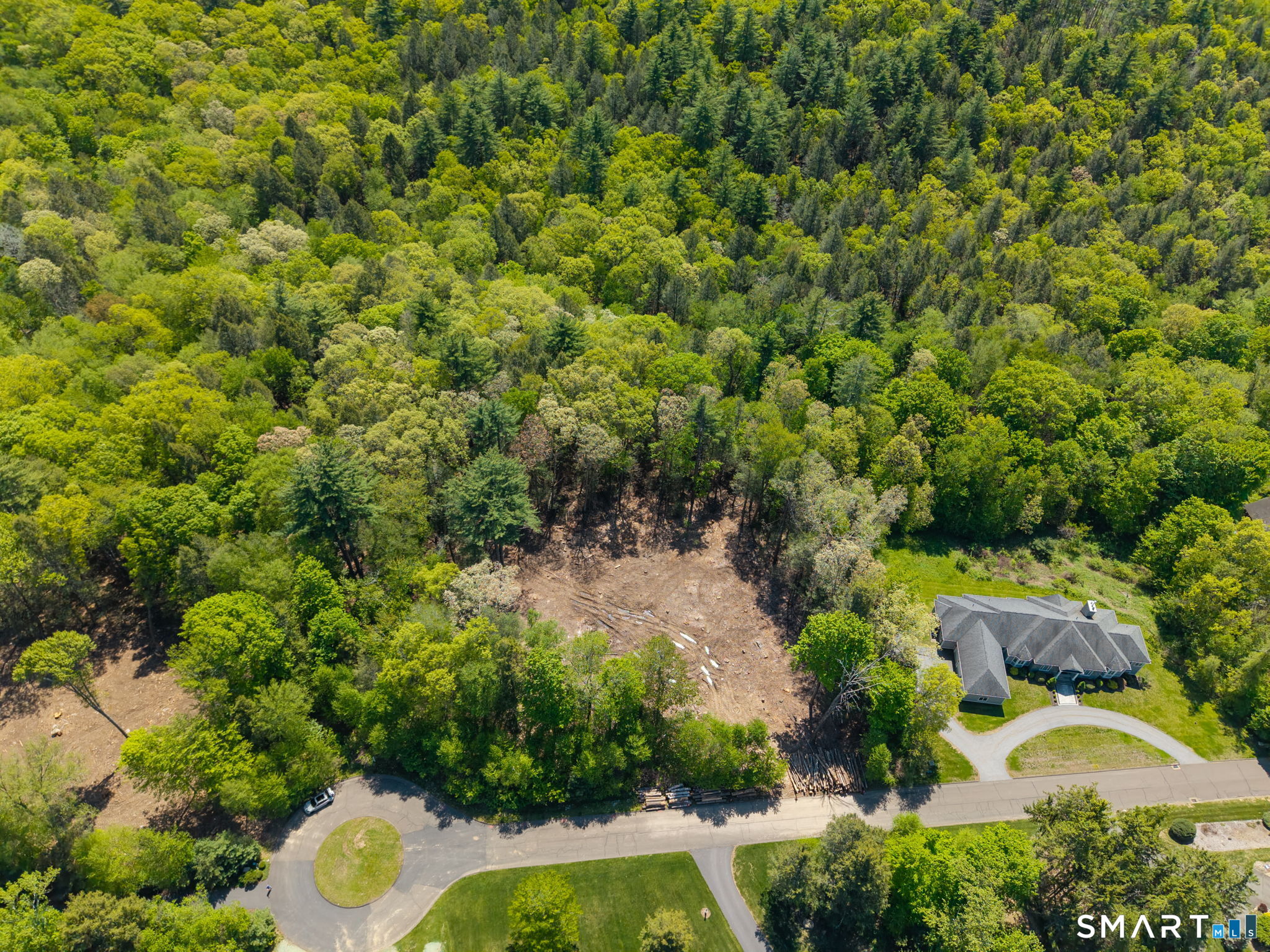 16 Bel Aire Lane Canton CT 06019