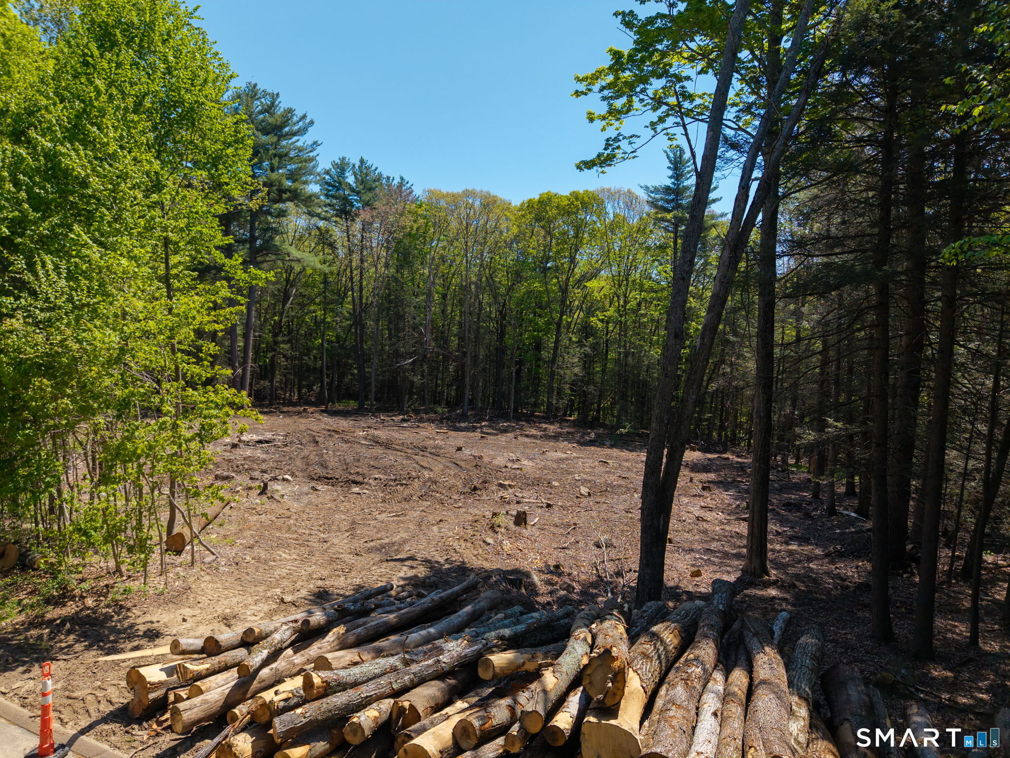16 Bel Aire Lane Canton CT 06019