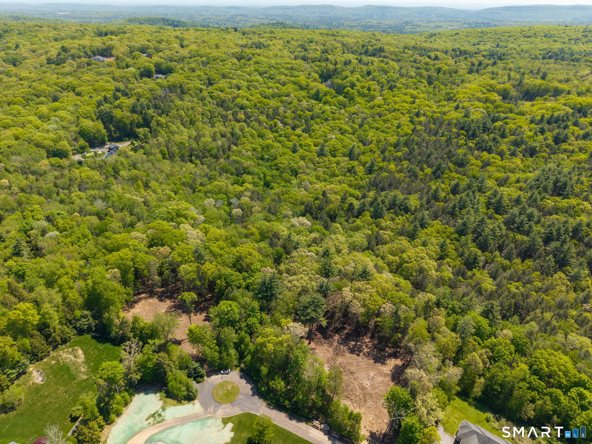 16 Bel Aire Lane Canton CT 06019