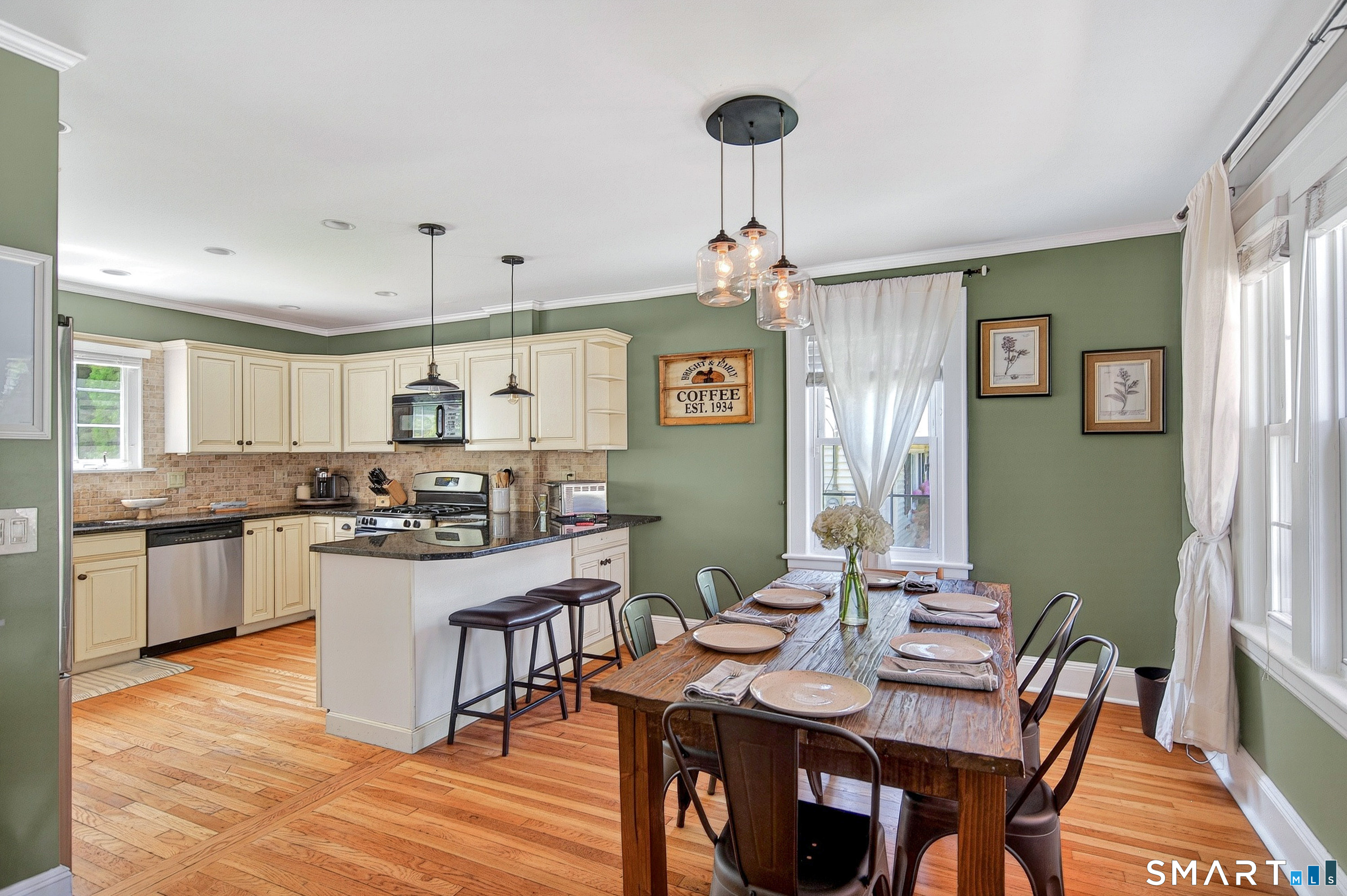 48 Bungalow Park Stamford CT 06902