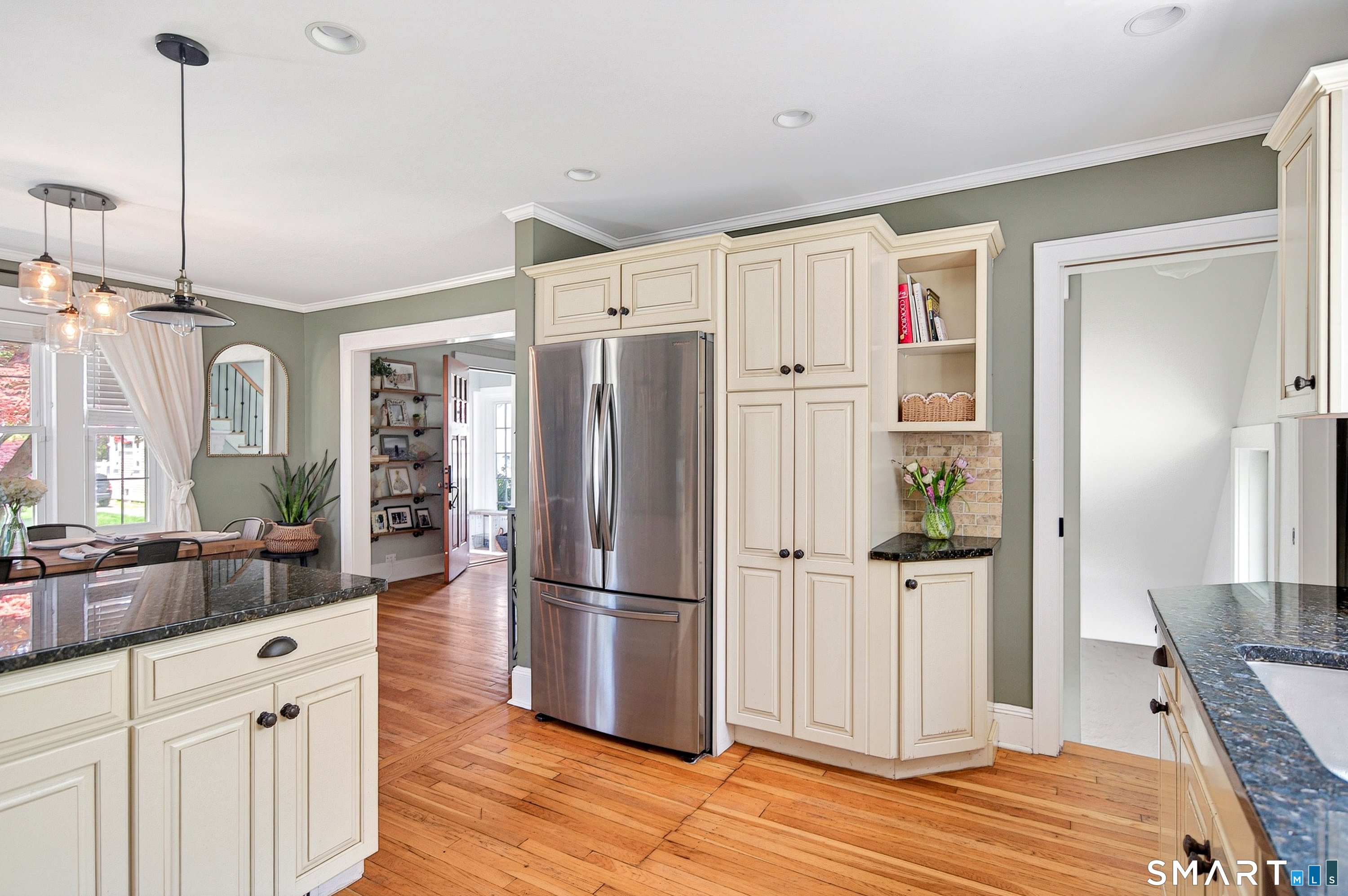 48 Bungalow Park Stamford CT 06902