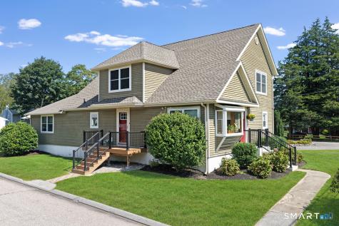 27 Mystic Avenue Stonington CT 06379