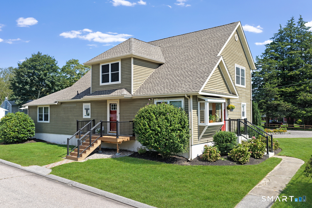 27 Mystic Avenue Stonington CT 06379