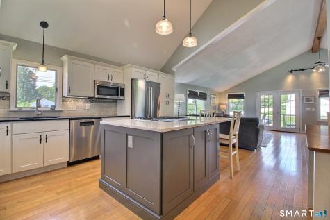 27 Mystic Avenue Stonington CT 06379