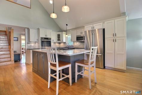 27 Mystic Avenue Stonington CT 06379