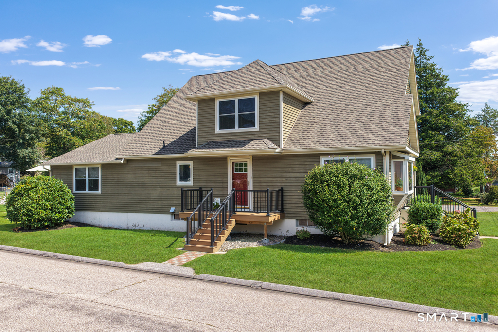 27 Mystic Avenue Stonington CT 06379