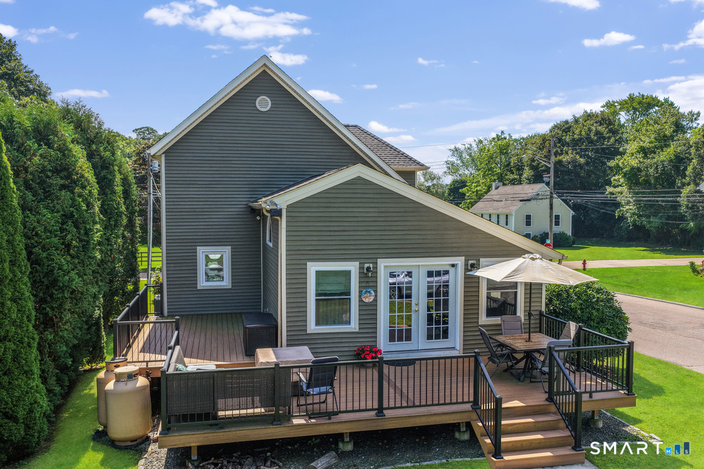 27 Mystic Avenue Stonington CT 06379