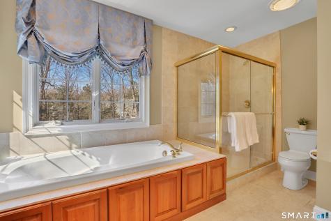 9 White Oak Lane Avon CT 06001