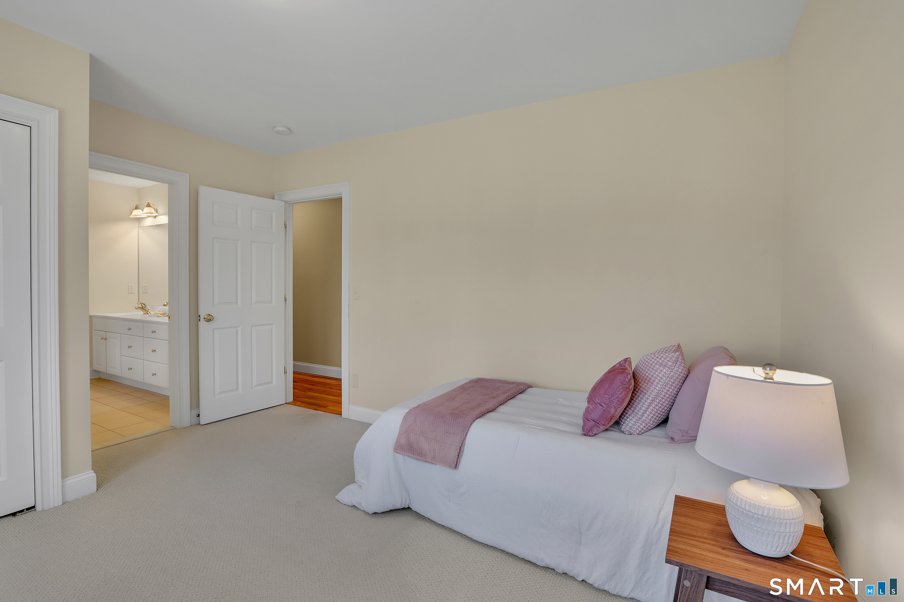 9 White Oak Lane Avon CT 06001