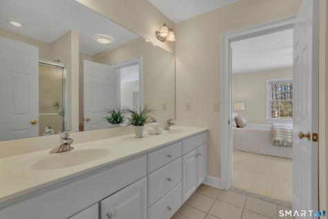 9 White Oak Lane Avon CT 06001