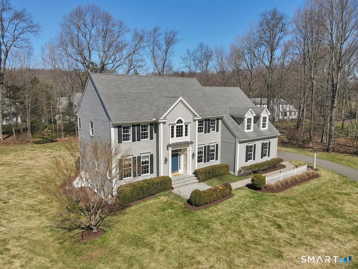 9 White Oak Lane Avon CT 06001
