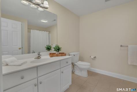 9 White Oak Lane Avon CT 06001