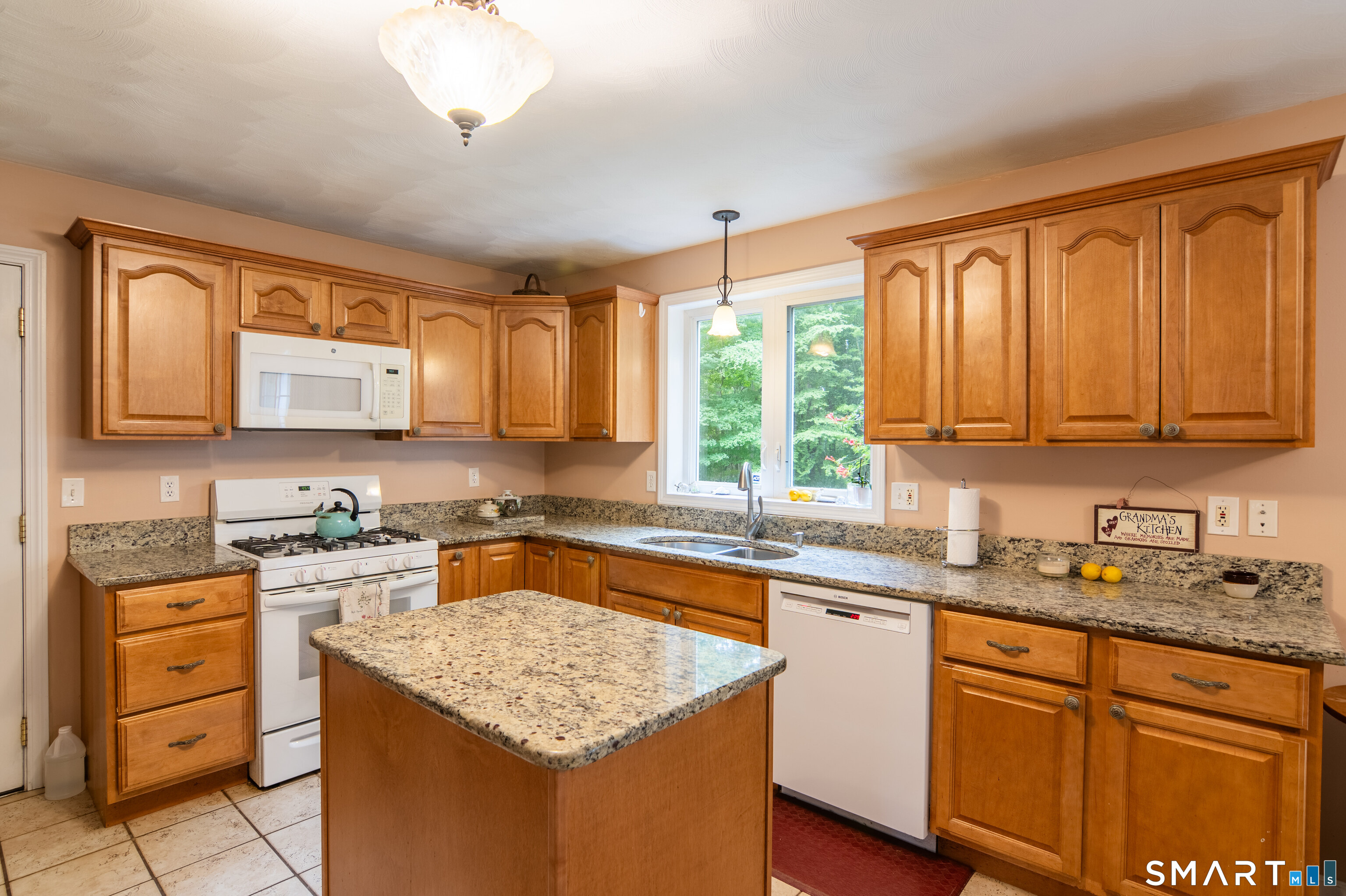 17 Tripp Hollow Road Brooklyn CT 06234