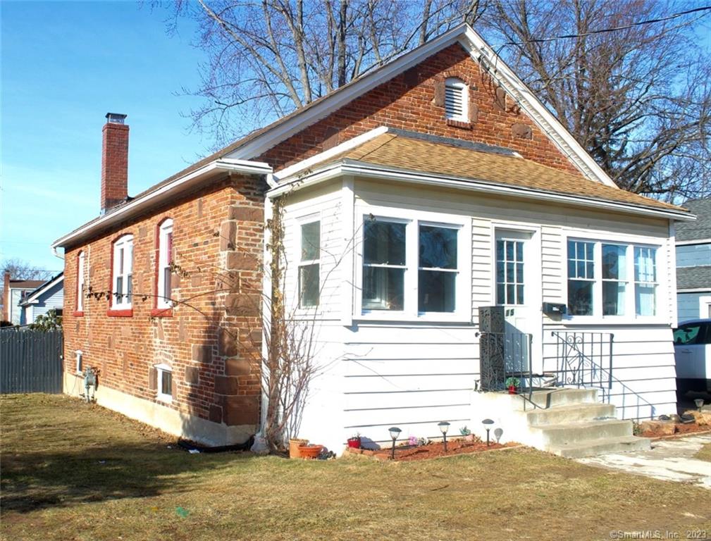 15 Latimer Street East Hartford CT 06108
