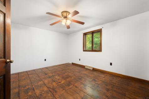 421 Kitemaug Road Montville CT 06382