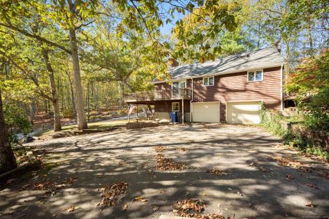 421 Kitemaug Road Montville CT 06382