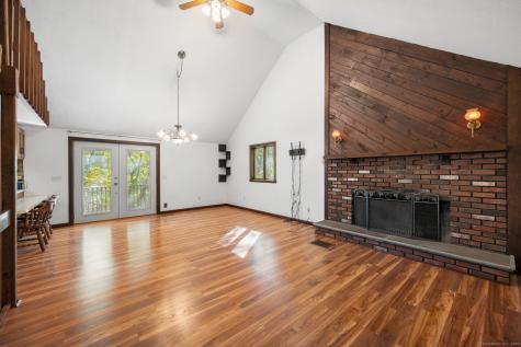 421 Kitemaug Road Montville CT 06382