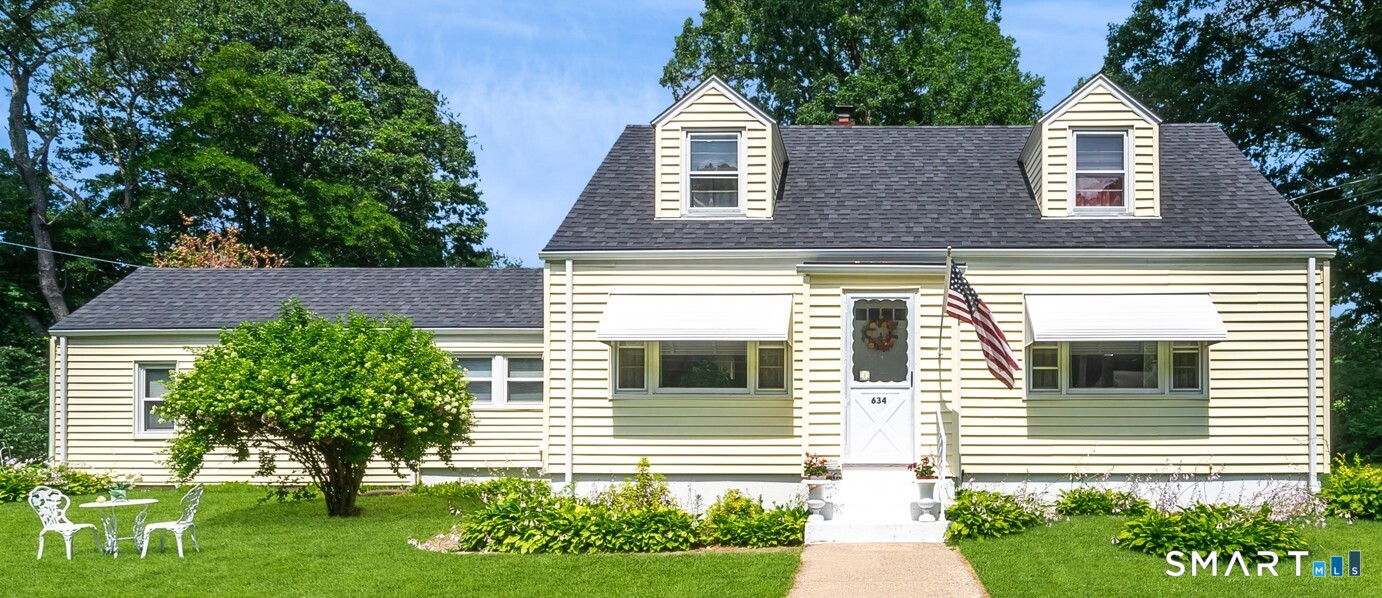 634 Bradley Street East Haven CT 06512