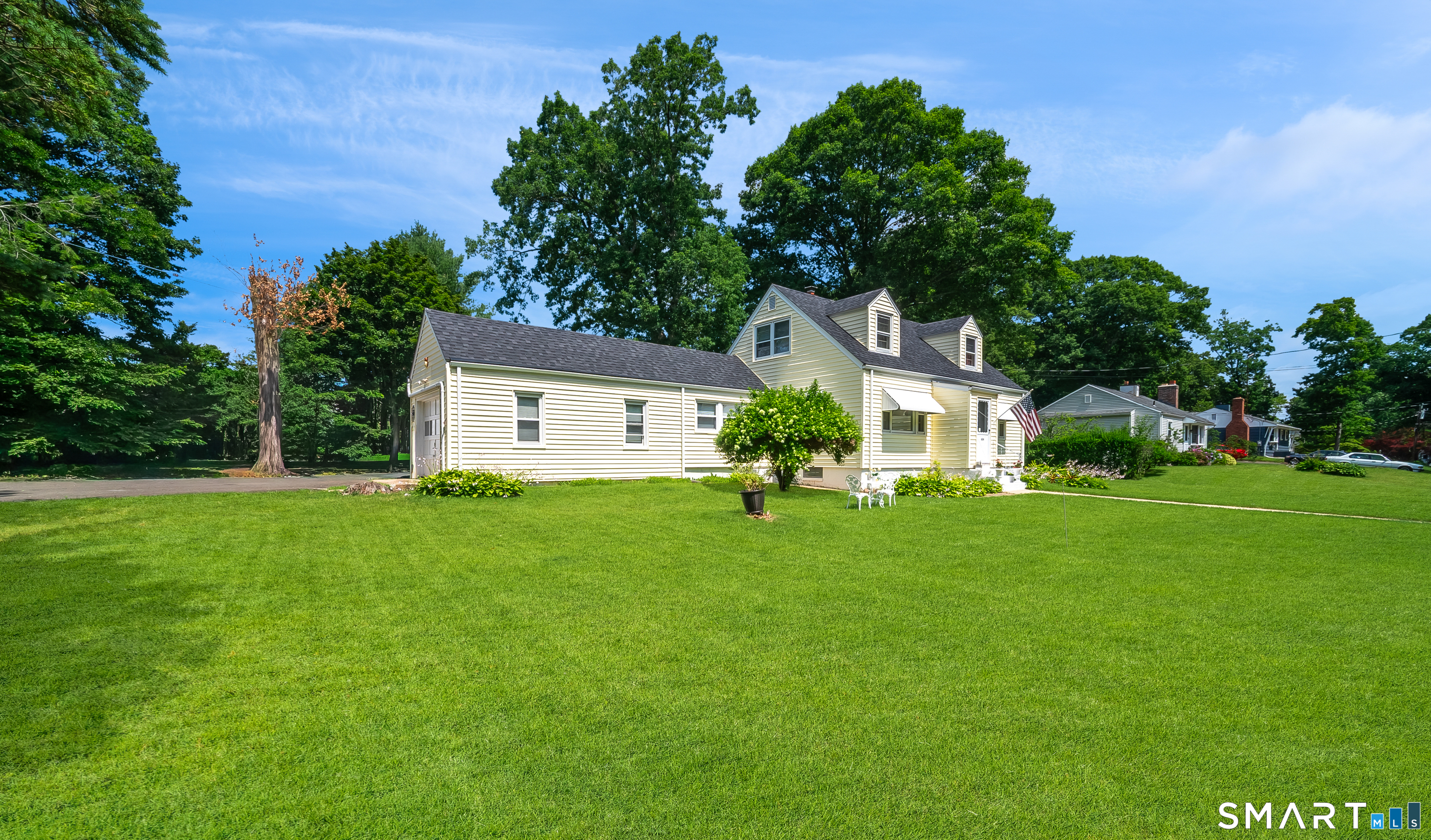 634 Bradley Street East Haven CT 06512