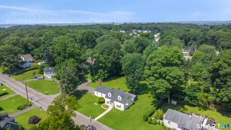 634 Bradley Street East Haven CT 06512