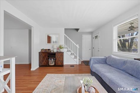 15 Massachusetts Road Montville CT 06370