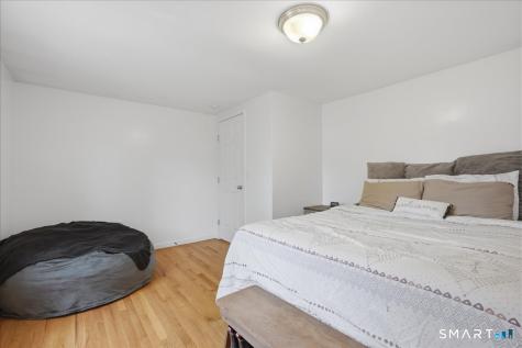 15 Massachusetts Road Montville CT 06370