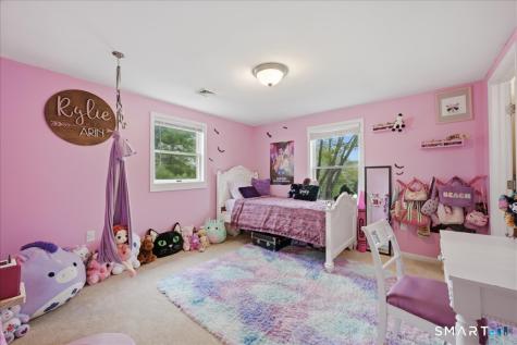 15 Massachusetts Road Montville CT 06370