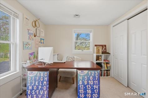 15 Massachusetts Road Montville CT 06370